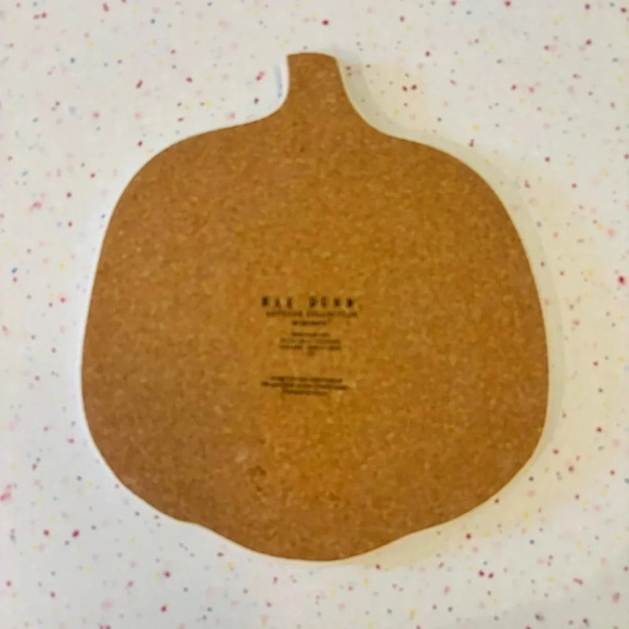 Rae  Dunn| Hello Pumpkin 8” ivory Ceramic Hot Plate/Trivet - Picture 3 of 4